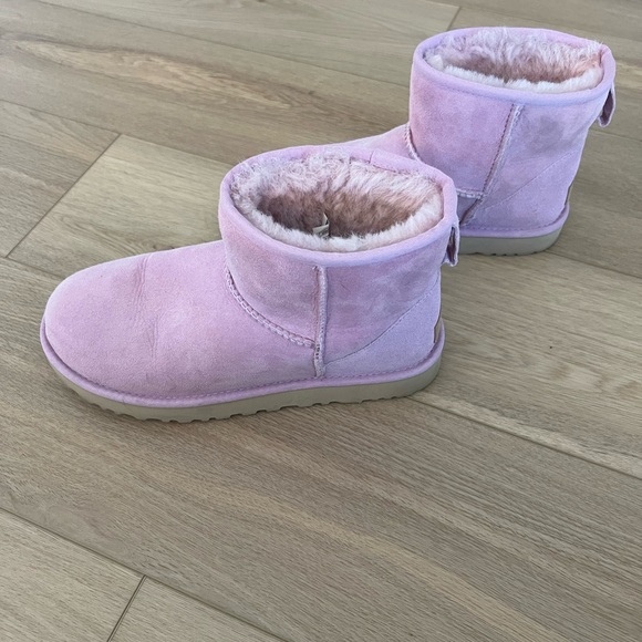 UGG Pink Minis - Picture 5 of 5